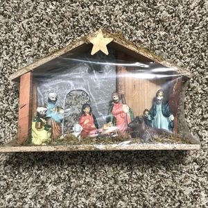 Manger Decoration
